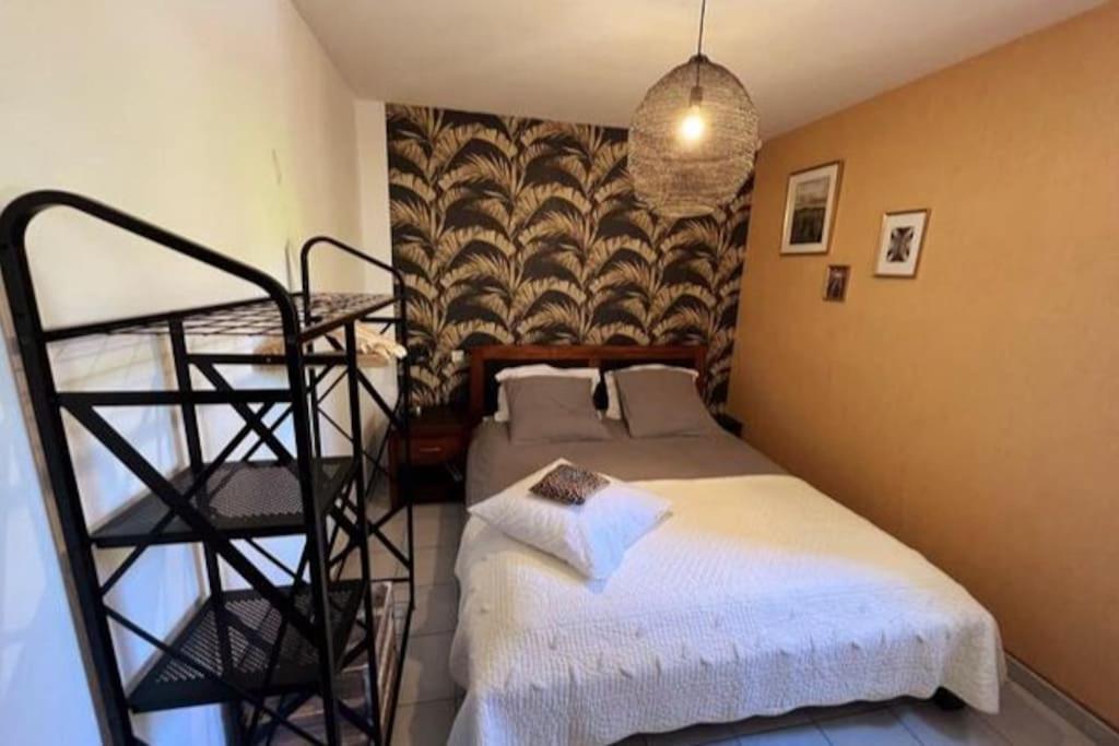 Apartament Cocoon'Isle - Jardinet- Jacuzzi LʼIsle-sur-la-Sorgue Zewnętrze zdjęcie