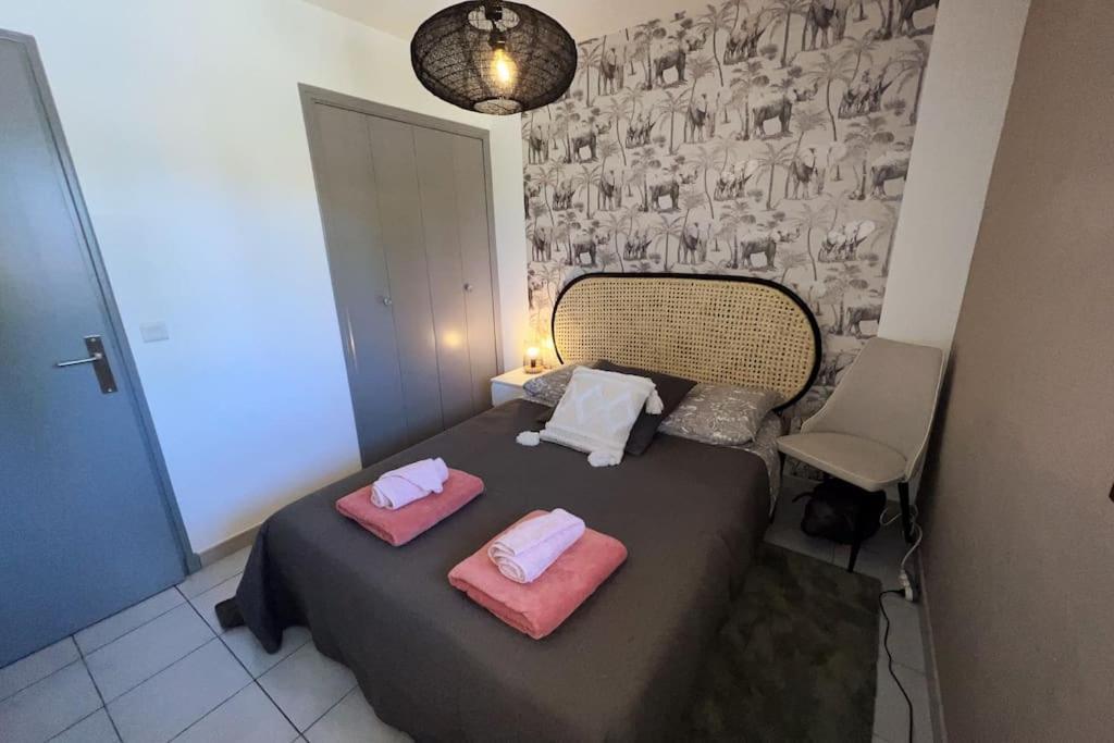 Apartament Cocoon'Isle - Jardinet- Jacuzzi LʼIsle-sur-la-Sorgue Zewnętrze zdjęcie